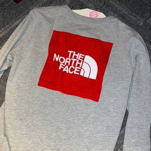North face crew size L🔴⬇️⬇️⬇️⬇️DONT MISS OUT OF THE SALES
